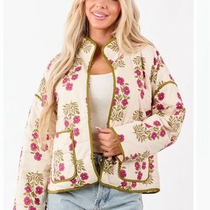 NWT Entro Almond Floral Print Quilt Jacket